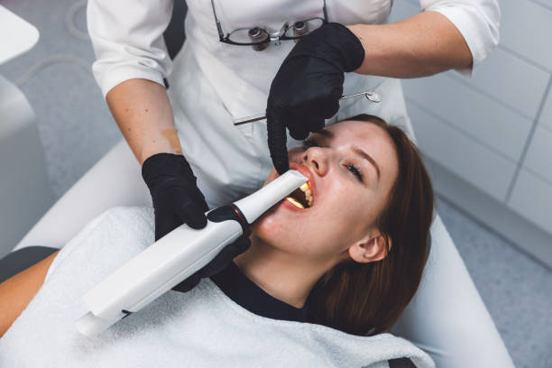 Best Dentist Open Late Near Me  in Runaway Bay, TX